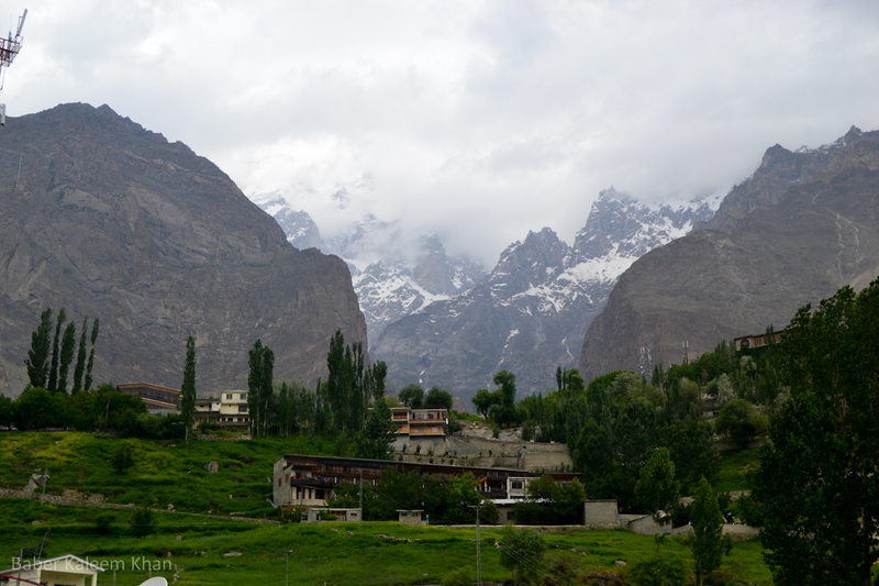 Illustration for article titled Life Around The Karakoram Highway
